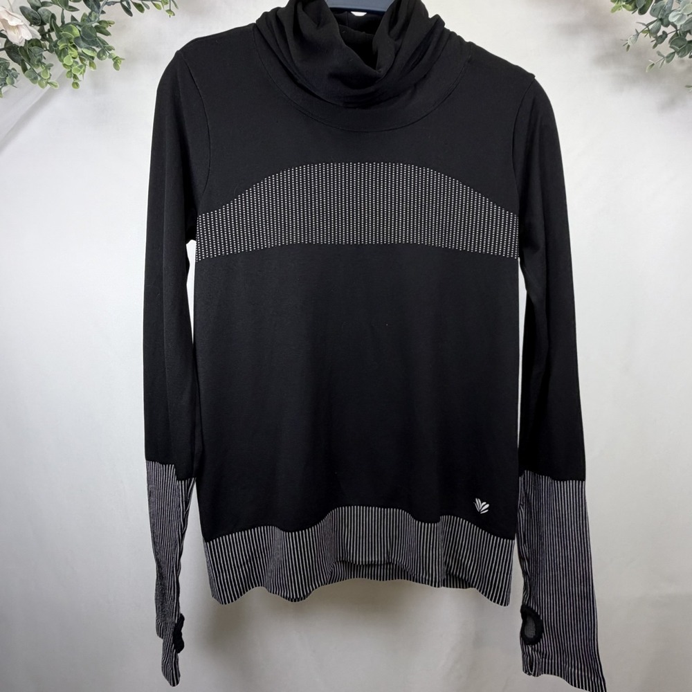 Forever 21 Women's Black Long Sleeve Pullover Turtle Neck Stripe Size L-No Tags